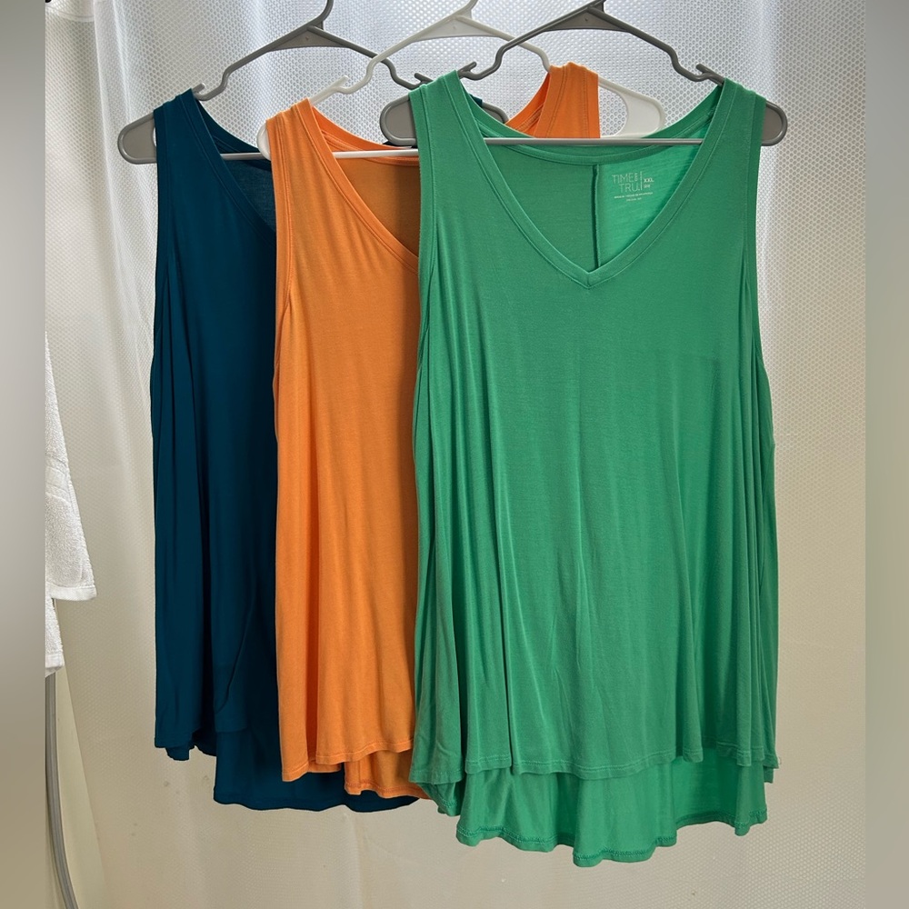 Time and Tru Women's High Low Jersey Tank Tops (3)